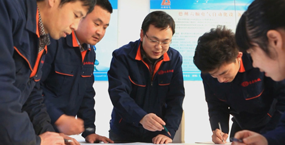 寶鼎輪式挖掘機(jī)抓木機(jī)廠家20余年設(shè)計經(jīng)驗積累